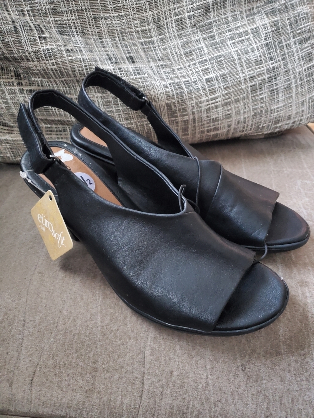 Euro Soft by Sofft Womens Vannie Heels Size 8.5 Black Open Toe Slingback